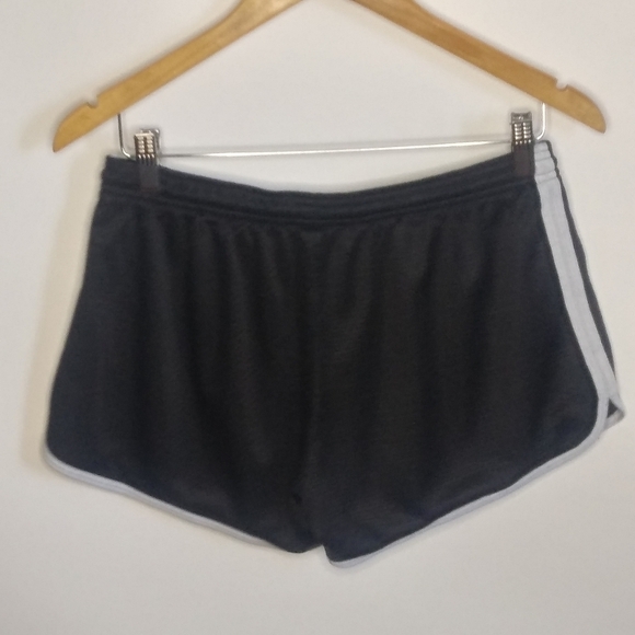 Reebok netted shorts Sz Med - Picture 4 of 5